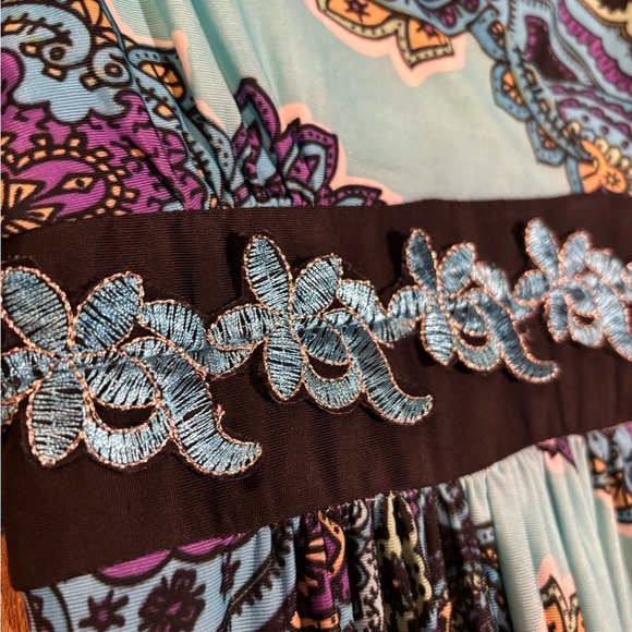 Studio West Blue and White Paisley Dress - Picture 4 of 8